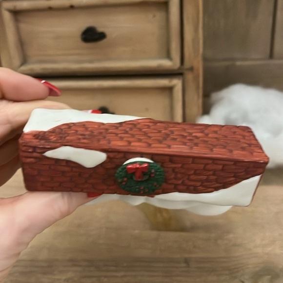 Dept 56 Dickens Village Sign Handcrafted Porcelain - Picture 6 of 6